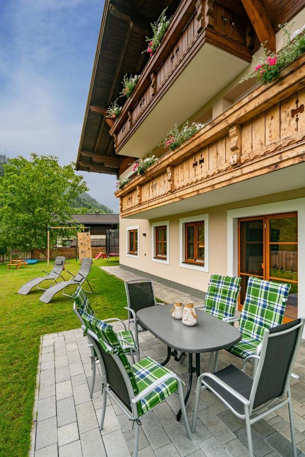 Lakeside Appartments Goldegg Exteriör bild